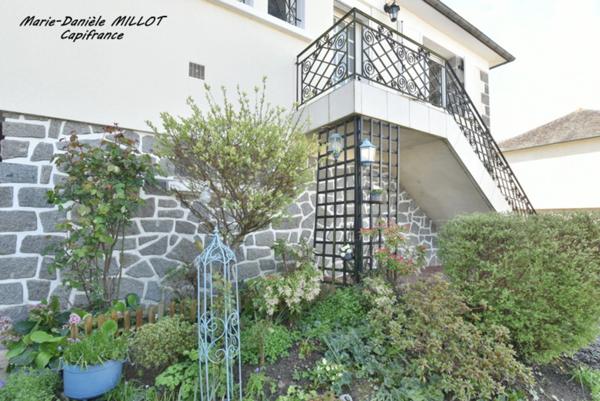 A vendre Maison Familiale et lumineuse de 109 m² sur Sous-Sol à BONCHAMP LES LAVAL (53)