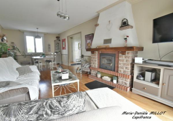 A vendre Maison Familiale et lumineuse de 109 m² sur Sous-Sol à BONCHAMP LES LAVAL (53)