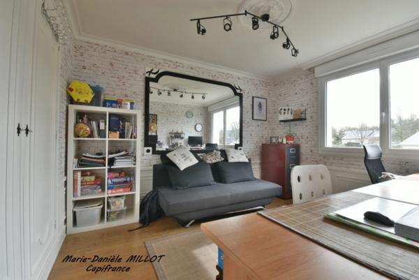 A vendre Maison Familiale et lumineuse de 109 m² sur Sous-Sol à BONCHAMP LES LAVAL (53)