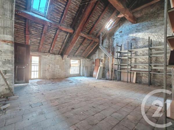 à vendre  95,60 m2 BELLEY - 01
