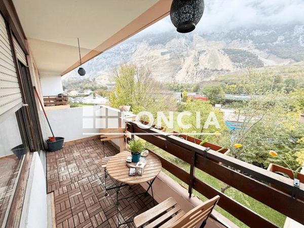 Location Appartement 4 pièces 82.7 m² - 121 IMPASSE CLEMENCE DE GENEVE Etrembieres 74100