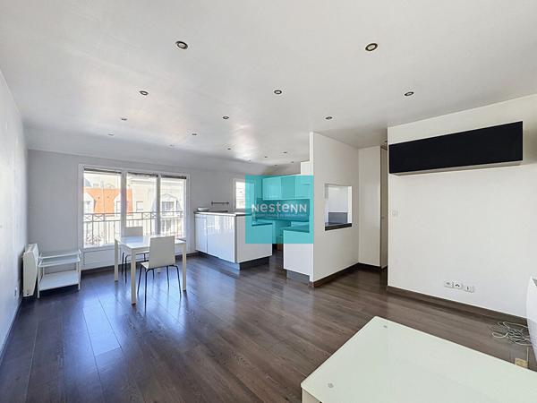 Franconville - Dernier étage pour ce bel appartement 4 pièces avec balcon - 2 parkings
