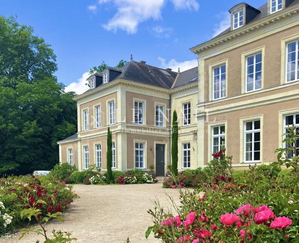 « Folie » néo-classique du XIXe siècle, à vocation événementielle, à proximité de Nantes