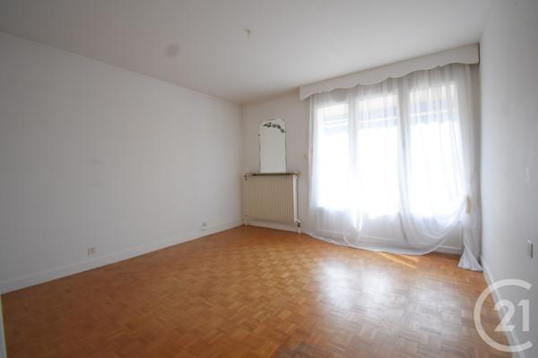 Appartement T3 à vendre  3 pièces - 72,87 m2 VICHY - 03