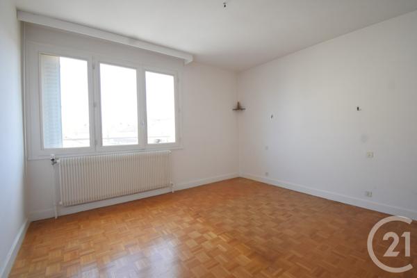 Appartement T3 à vendre  3 pièces - 72,87 m2 VICHY - 03