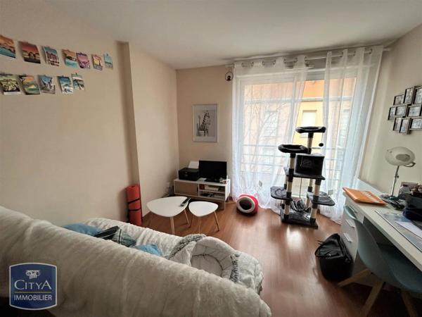 Appartement à louer 2 pièces 40.88m² Cholet (49300)
