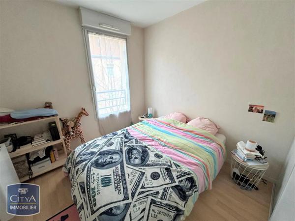 Appartement à louer 2 pièces 40.88m² Cholet (49300)