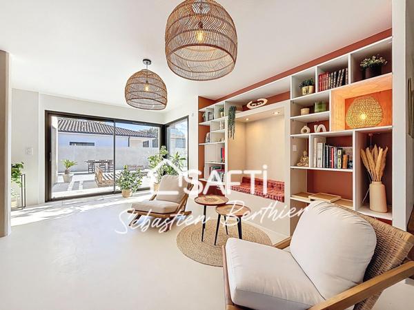 Villa design avec piscine et volumes généreux