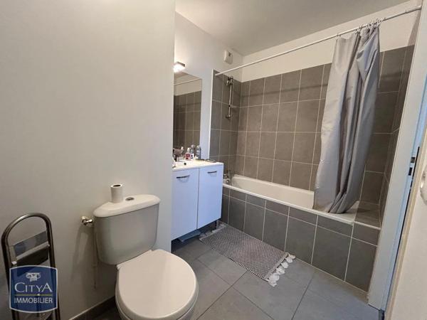 Appartement à louer 1 pièce 35.23m² Le Mans (72000)