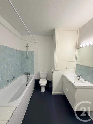 Appartement F3 à vendre  3 pièces - 61,70 m 2   STRASBOURG  - 67