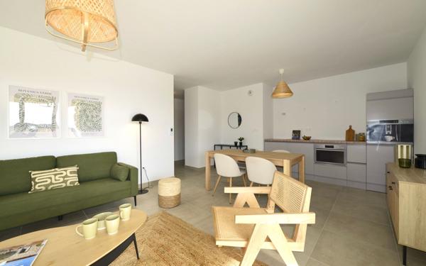 Appartement à vendre    3 pièces • 65,80 m2 Nîmes