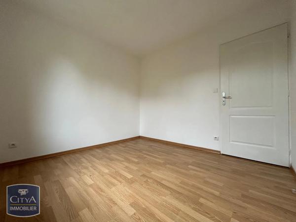 Appartement à louer 4 pièces 87.07m² Balan (08200)