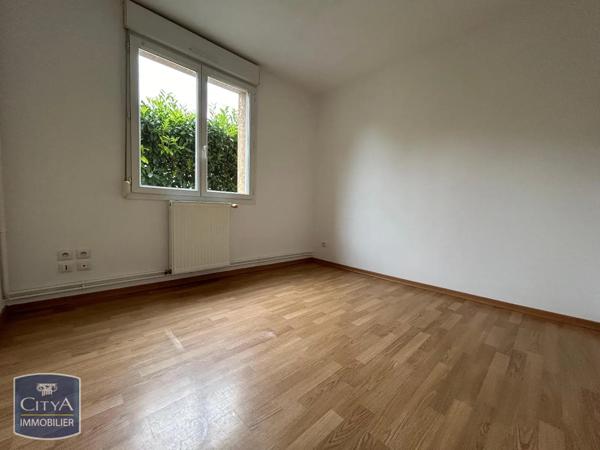 Appartement à louer 4 pièces 87.07m² Balan (08200)