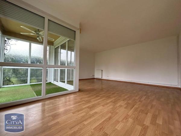 Appartement à louer 4 pièces 87.07m² Balan (08200)