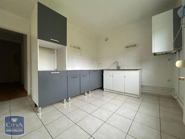 Appartement à louer 4 pièces 87.07m² Balan (08200)