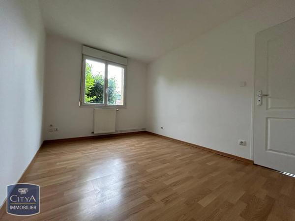 Appartement à louer 4 pièces 87.07m² Balan (08200)