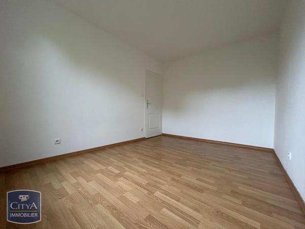 Appartement à louer 4 pièces 87.07m² Balan (08200)