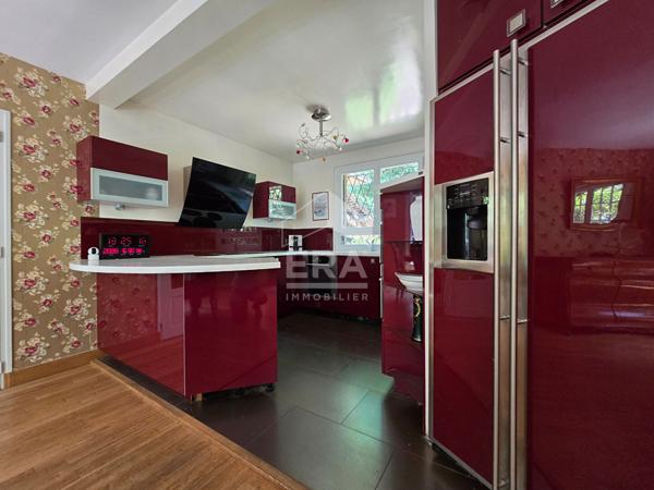 Rare Maison familiale des bord de Loiret - grand jardin arboré - 3 chambres + bureau