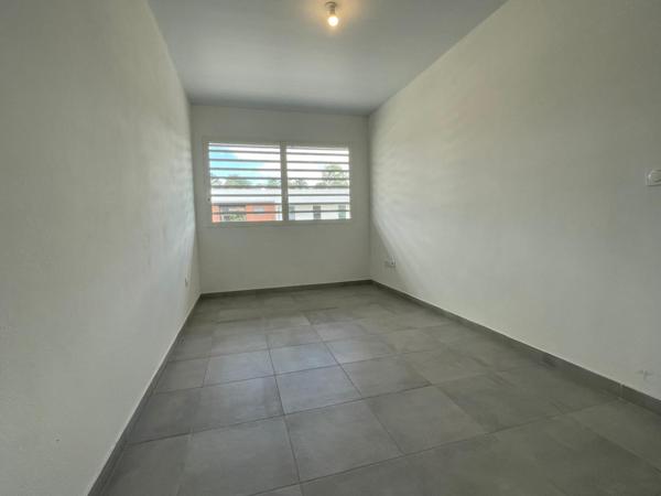 Location appartement Saint-Laurent-du-Maroni - 3 pièce(s) - 52 m² - 950 €/mois