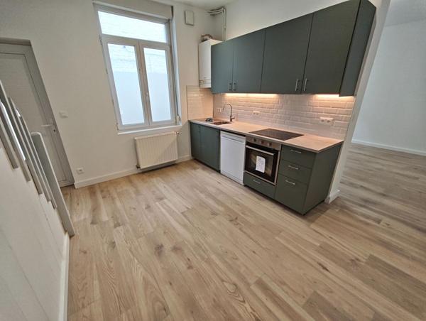 A LOUER : Maison à LILLE • • 1 040 € CC • Réf. 1587-1