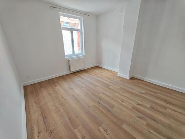A LOUER : Maison à LILLE • • 1 040 € CC • Réf. 1587-1
