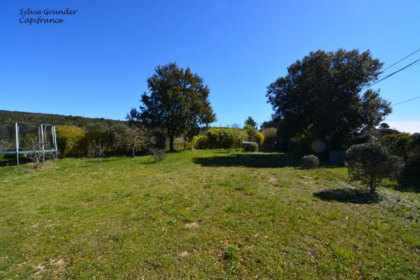 Propriété de plain-pied à vendre 5 pièces POURRIERES (83) 2725m² de terrain et SPA