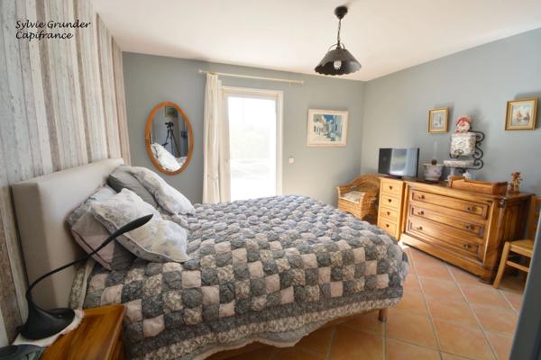 Propriété de plain-pied à vendre 5 pièces POURRIERES (83) 2725m² de terrain et SPA