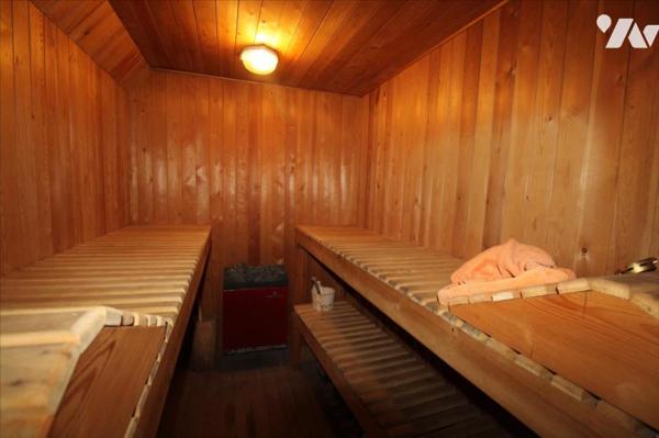 Criquebeuf maison 6 chambres + grand bureau independant