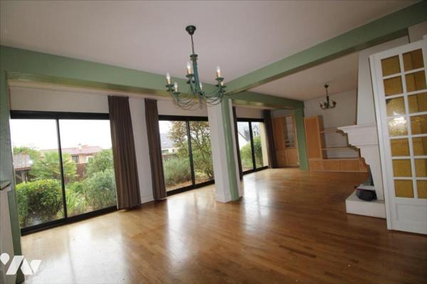 Criquebeuf maison 6 chambres + grand bureau independant