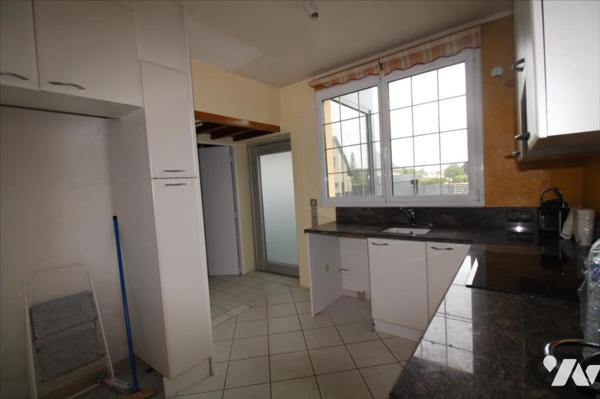 Criquebeuf maison 6 chambres + grand bureau independant