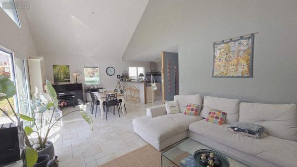 Maison à vendre à Noyal-sur-Vilaine en Ille-et-Vilaine (35530), ref : 019/5557 MCB