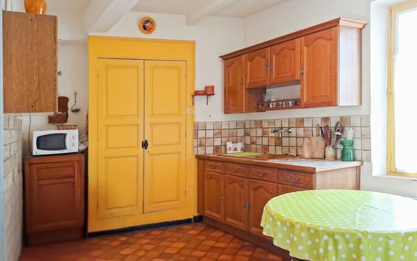 Appartement à vendre    3 pièces •  Volonne