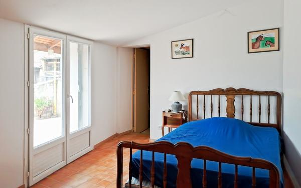 Appartement à vendre    3 pièces •  Volonne