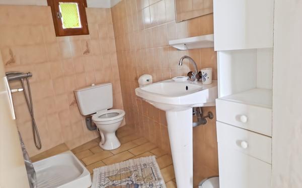 Appartement à vendre    3 pièces •  Volonne