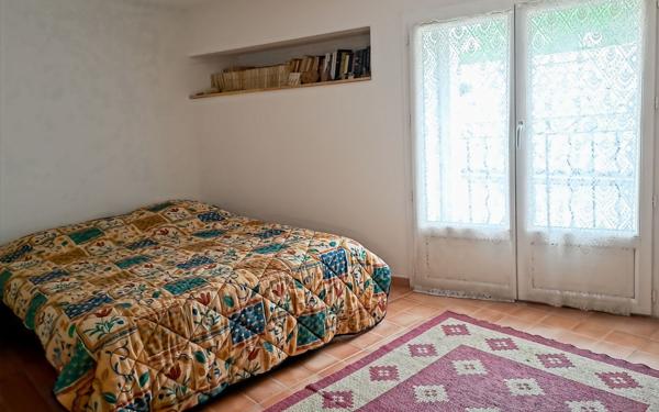 Appartement à vendre    3 pièces •  Volonne