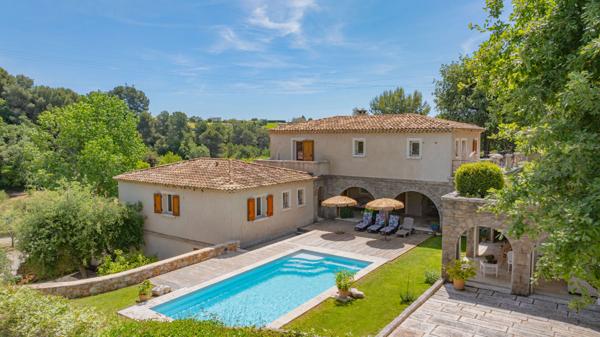 Maison à vendre |  La Gaude |  7 pièces | 204,2 m²