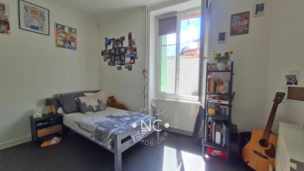 Maison de Bourg 90 m² sans jardin 3 chambres