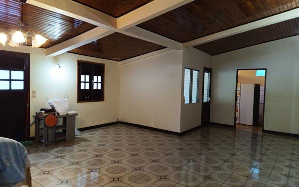 Maison à vendre    6 pièces •  Fort-de-France