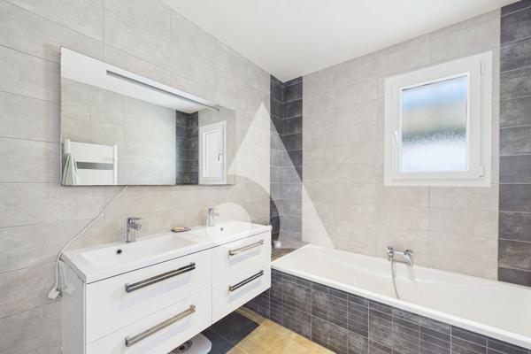 Maison 6 pièces 123.35 m2