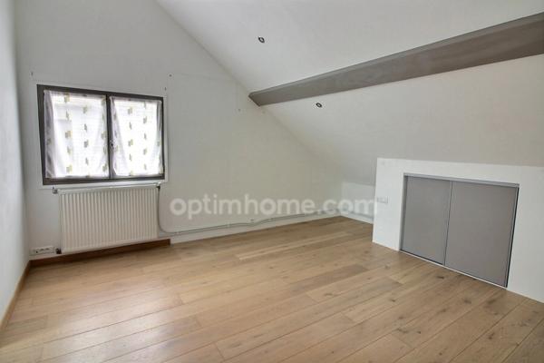 Maison 5 pièces avec sous-sol et jardin à vendre à Carrières sous Poissy (78) au prix de 375000 euros