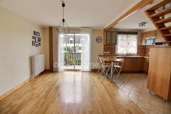 Maison 5 pièces avec sous-sol et jardin à vendre à Carrières sous Poissy (78) au prix de 375000 euros