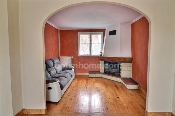 Maison 5 pièces avec sous-sol et jardin à vendre à Carrières sous Poissy (78) au prix de 375000 euros