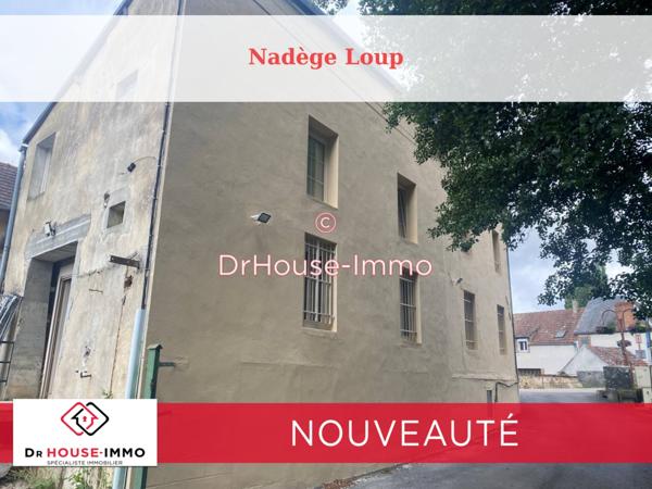 Immeuble à vendre de 371 m²