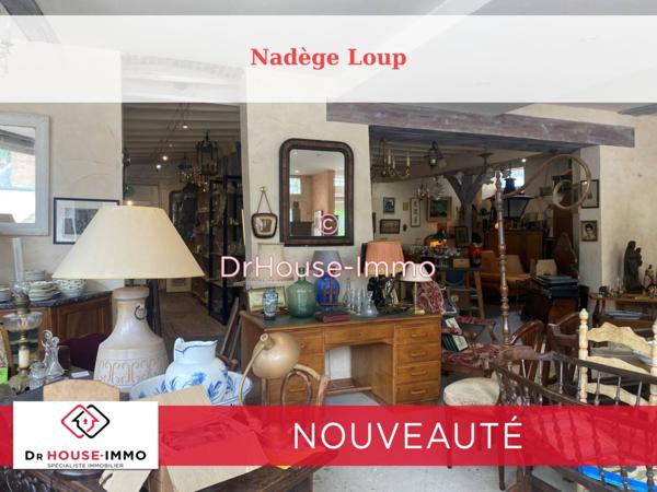 Immeuble à vendre de 371 m²
