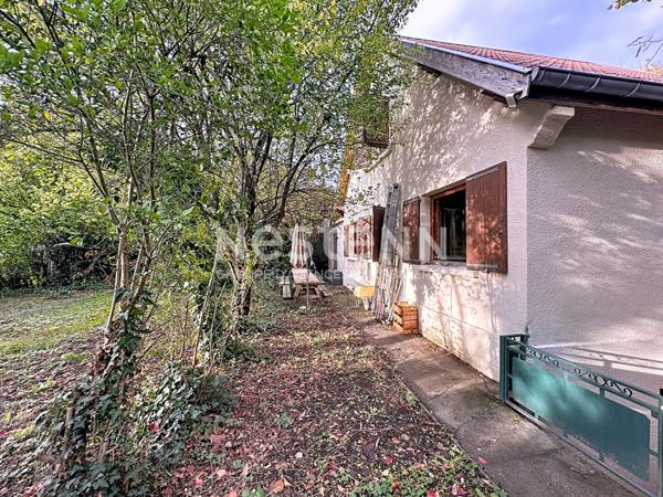 Maison individuelle de 4 Pièces A RENOVER Brossolette - 69500 BRON