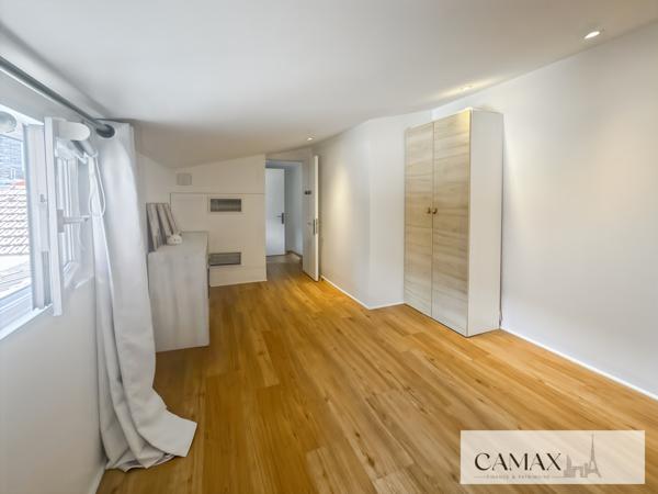 92 COURBEVOIE – FAUBOURG DE L’ARCHE – MAISON 6 PIÈCES – 3 CHAMBRES – JARDIN PLEIN SUD – GARAGE –