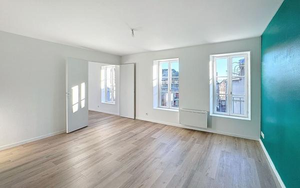 Appartement à louer    3 pièces •  Saint-Flour