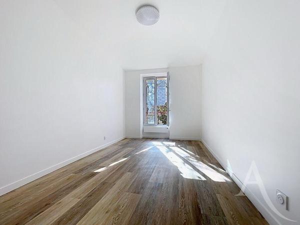 Appartement Aubergenville 4 pièce(s) 60.32 m2