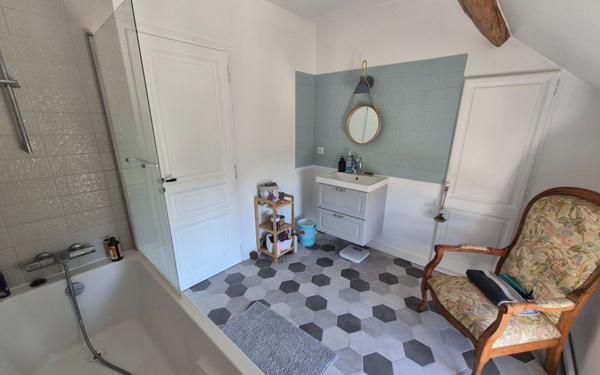 Maison à vendre    8 pièces •  Jouy-le-Châtel