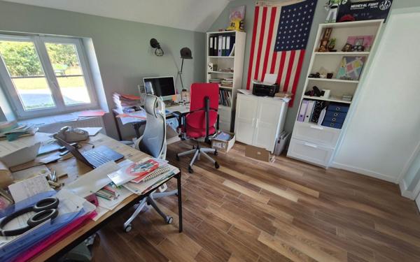 Maison à vendre    8 pièces •  Jouy-le-Châtel